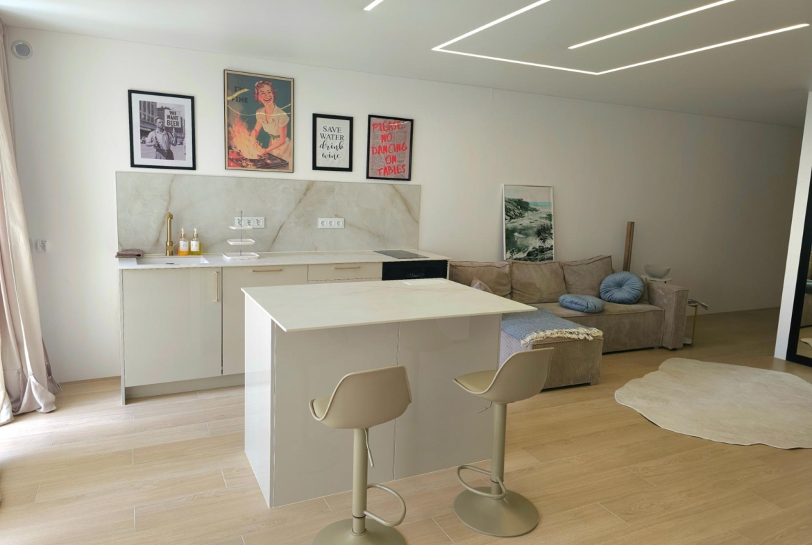 Exclusive Renovated Apartment in La Veleta, Torrevieja – Steps from the Sea