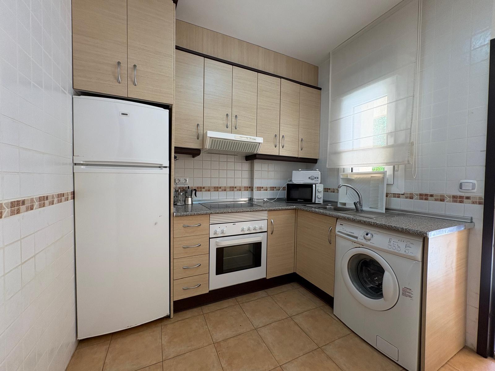 3-11-173 Charmant appartement in Collados, Águilas 2 bed 1 badpoel en garage bij de zee