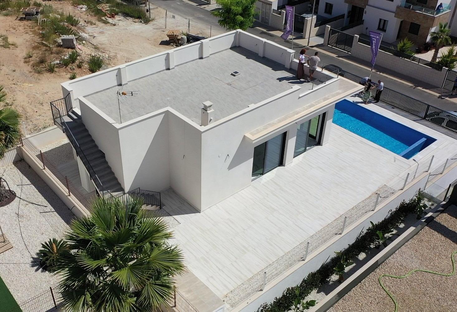 3-11-47 Independent villas with fully customizable pool