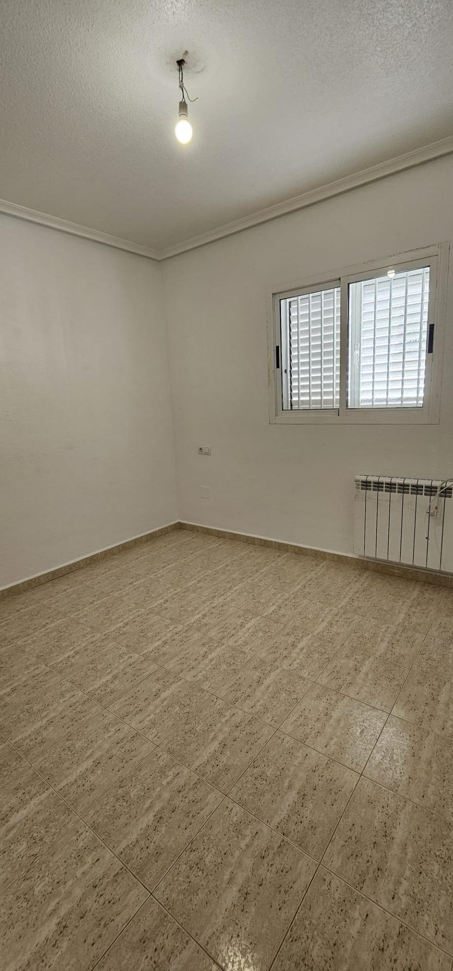 3-11-93 ORIHUELA COSTA EXCLUSIVA: ZENIAMAR 3, 4 HABS AMPLIO JARDIN PISCINA COM 320.000 EUROS!