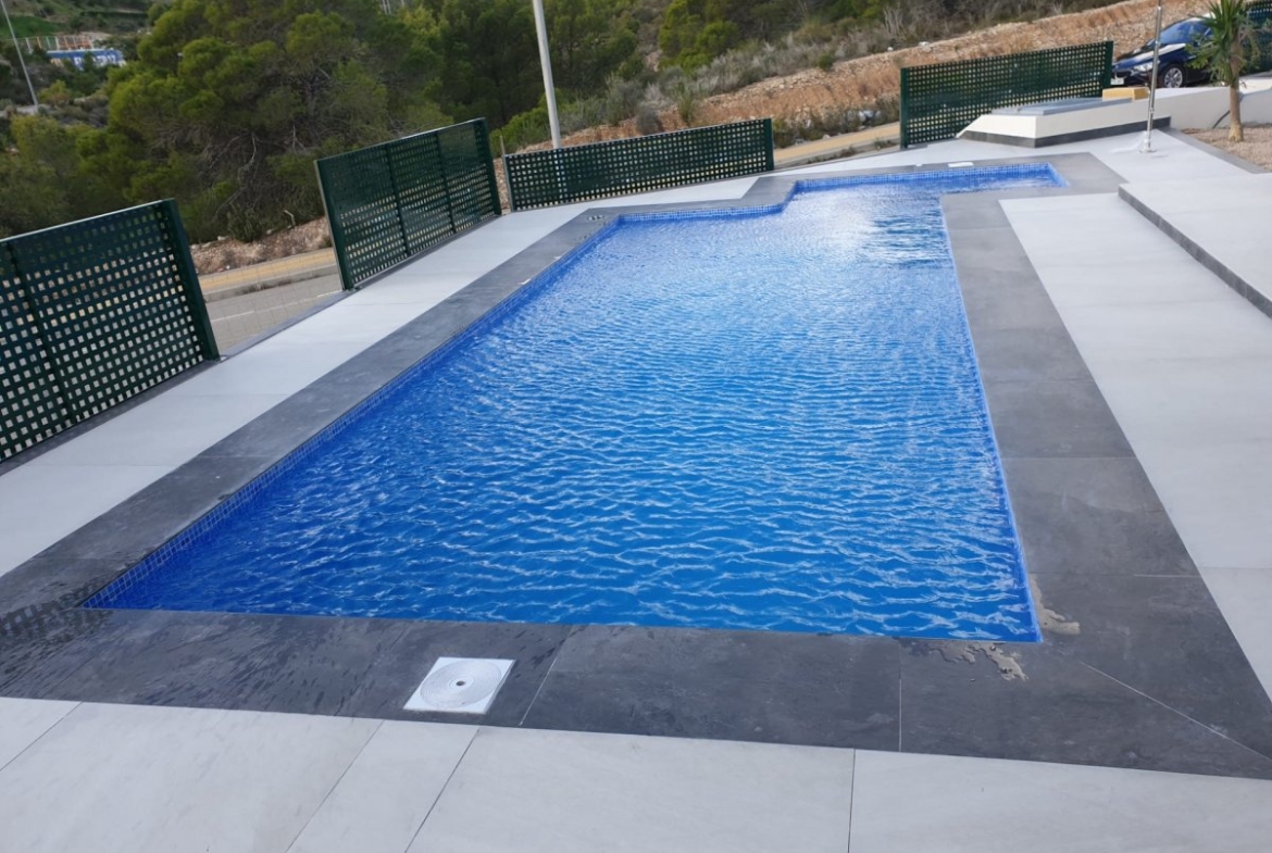 Budget villas with sea views in Finestrat