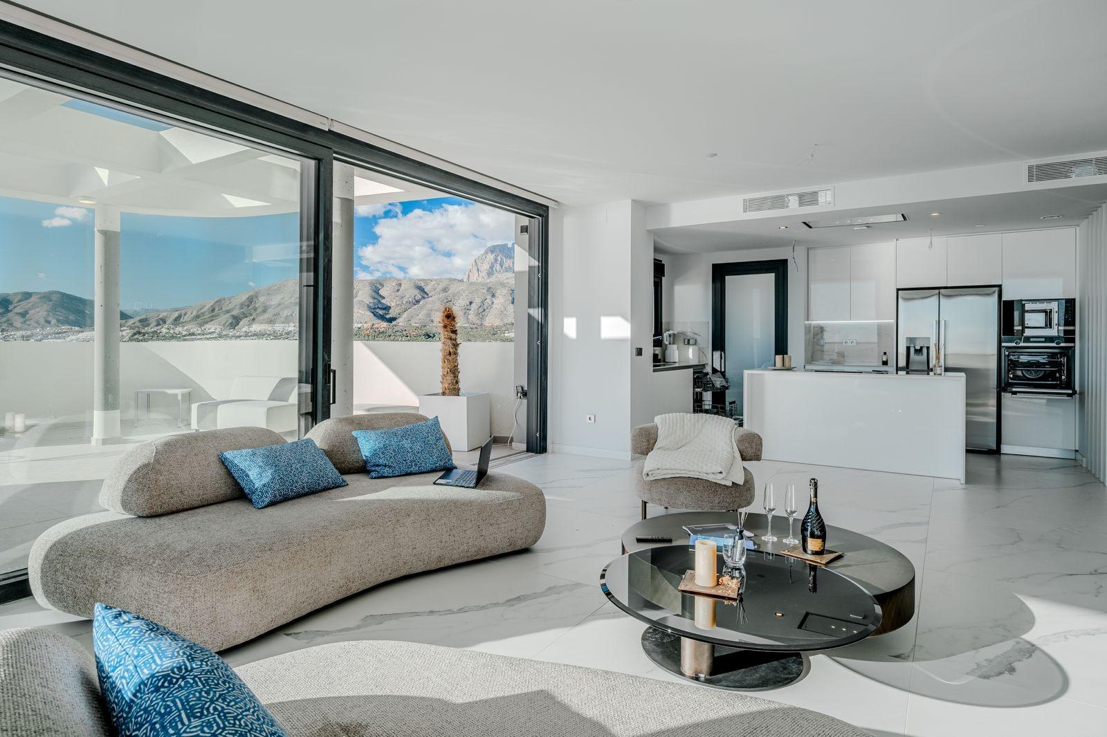 Premium Apartment at Sunset Cliffs – 29th Floor