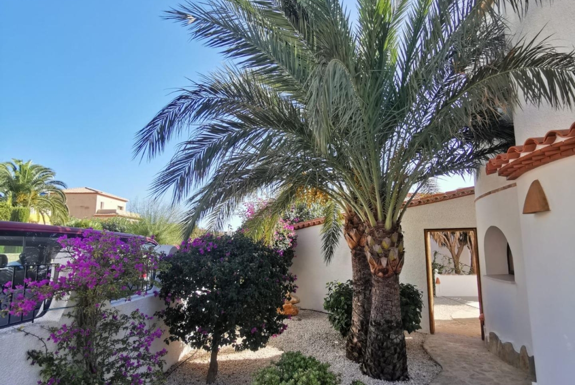 Villa with Sea Views in Cumbre del Sol 🏡🌊