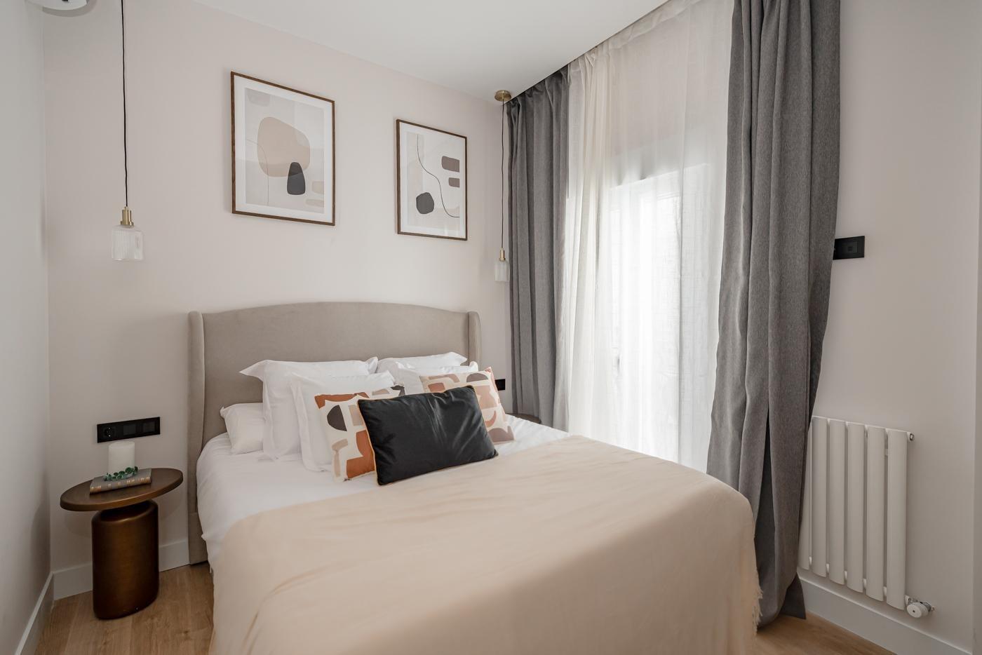 COMPLETELY RENOVATED HOUSING FOR SALE IN THE CENTRAL AREA, MADRID