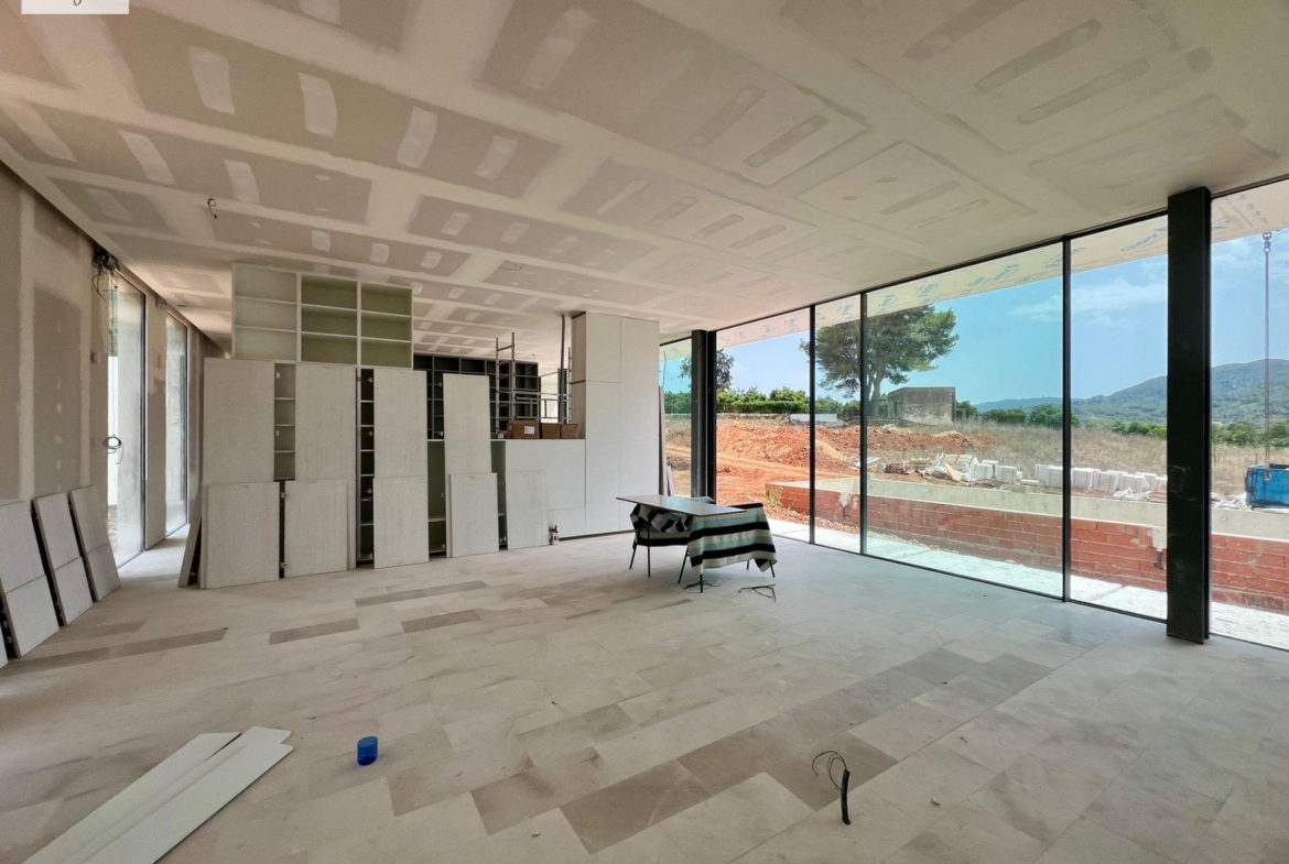 EXCLUSIVA VILLA DE OBRA NUEVA