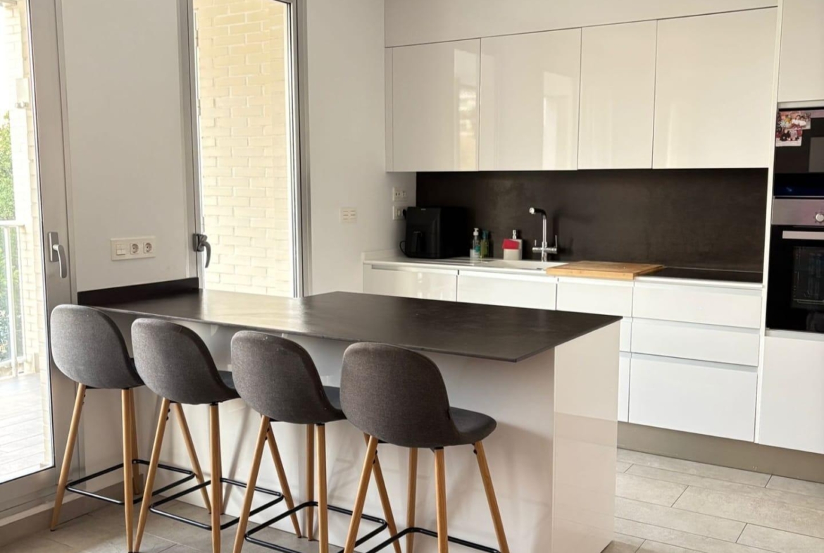 RESIDENCIAL ITACA, en Pau 5, bonito apartamento con gran terraza