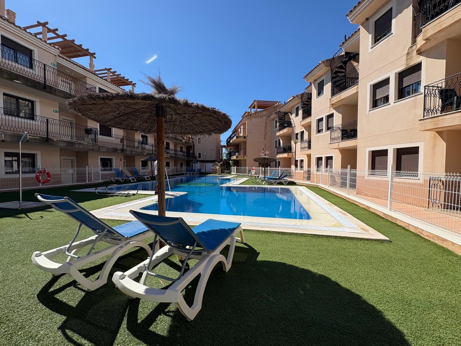 3-13-161 Charmant appartement in Collados, Águilas 2 bed 1 badpoel en garage bij de zee