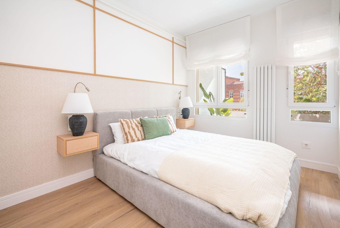 ELEGANT VOLLEDIG GERENOVEERD APPARTEMENT MET TERRAS IN ARAPILLES, MADRID