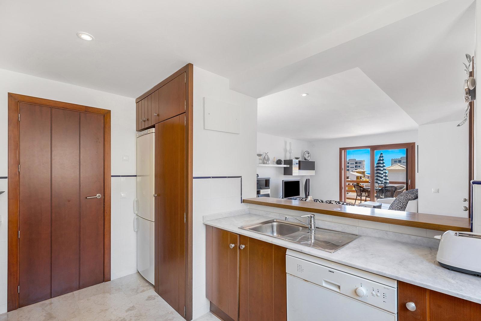 “LA RECOLETA” ATICO CON TRES TERRAZAS. GARAJE+TRASTERO. 2 DORM. 2 BAÑOS. 201 M2. PISCINAS.