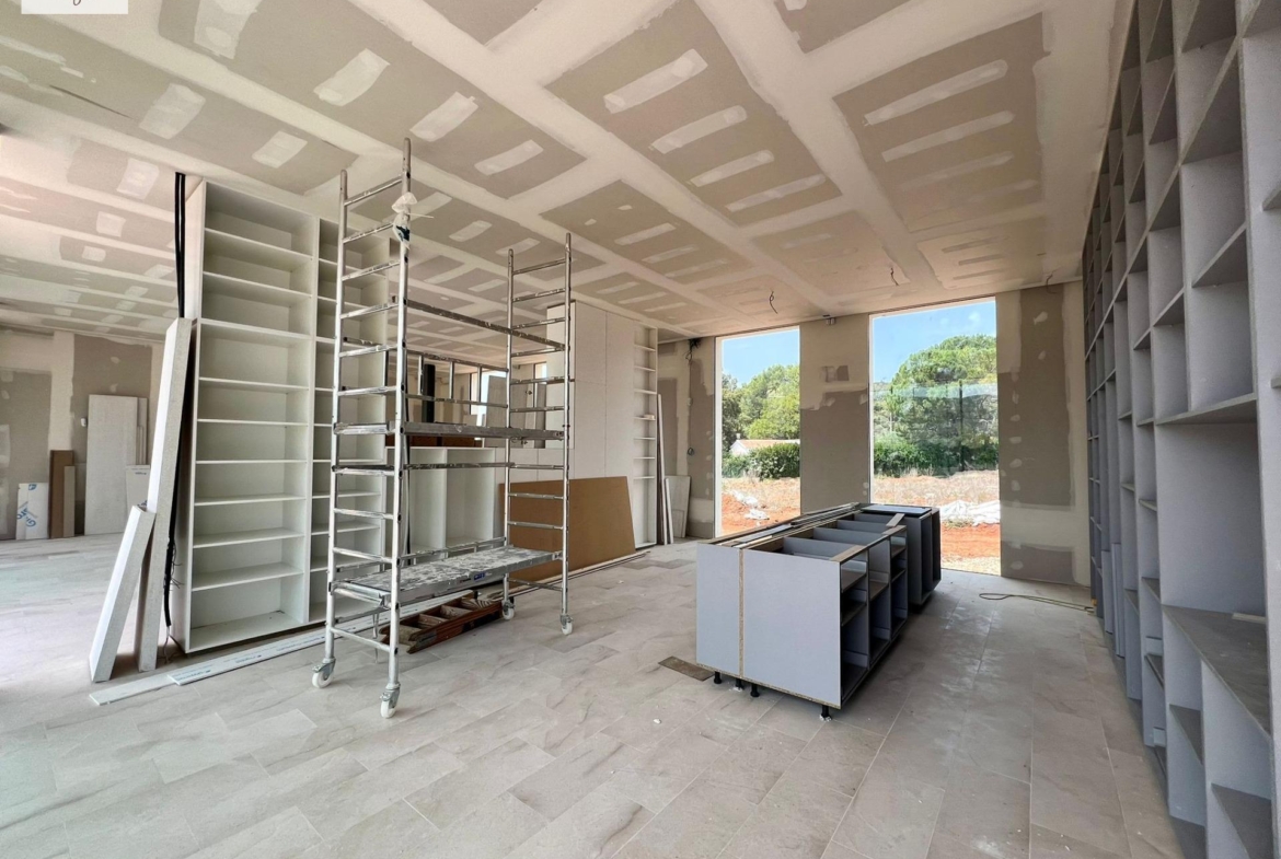 EXCLUSIVA VILLA DE OBRA NUEVA