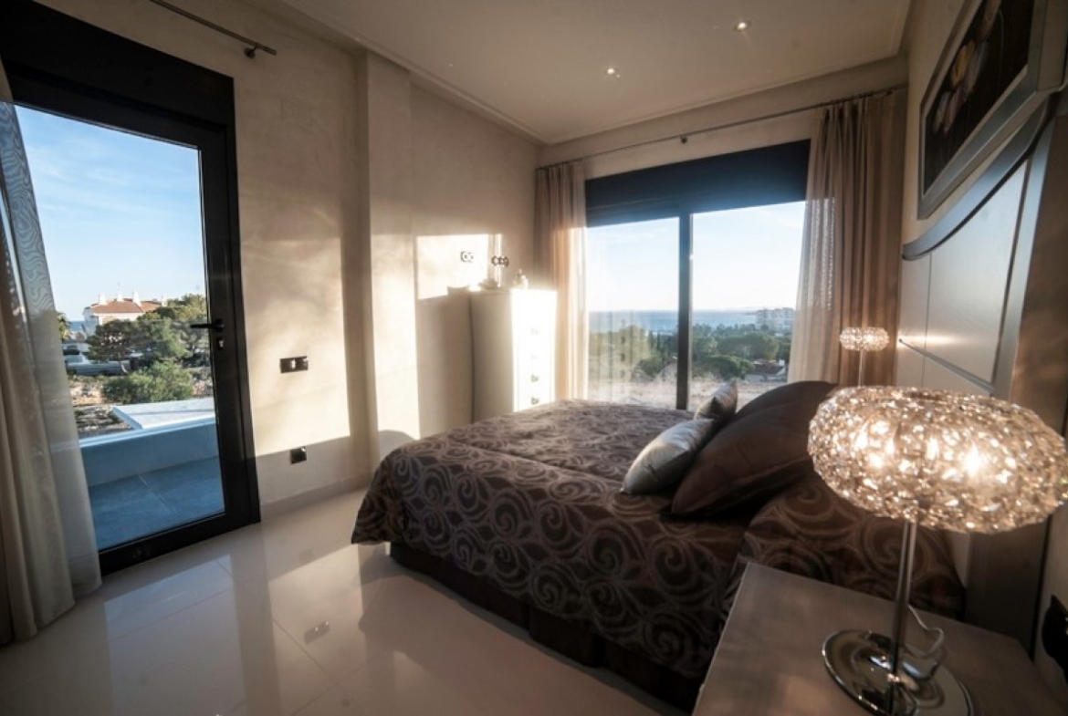 Independent Villas of San Miguel de Salinas – Bellavista. From 469 000 евро.