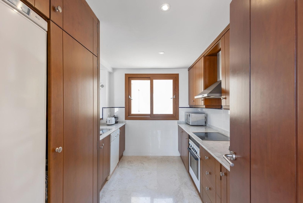 “LA RECOLETA” ATICO CON TRES TERRAZAS. GARAJE+TRASTERO. 2 DORM. 2 BAÑOS. 201 M2. PISCINAS.