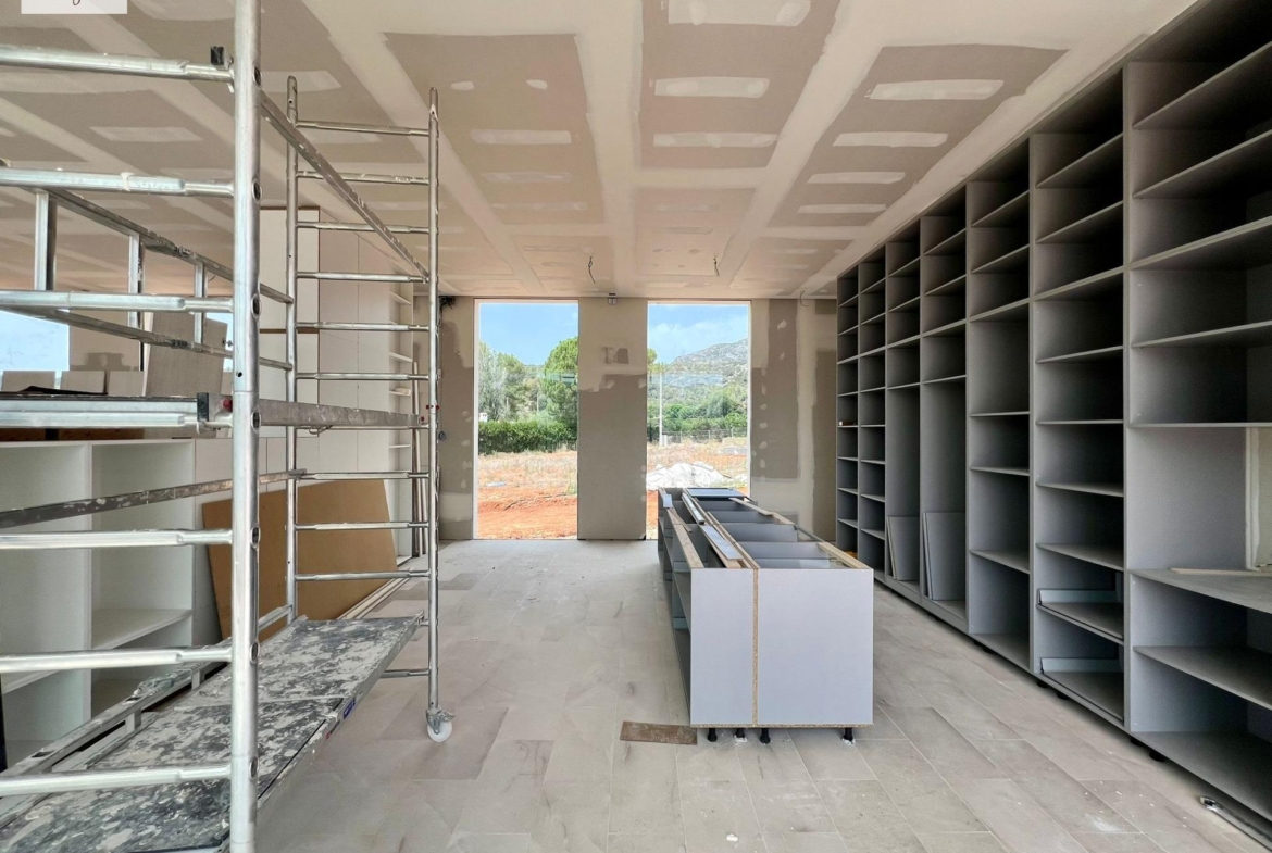 EXCLUSIVA VILLA DE OBRA NUEVA