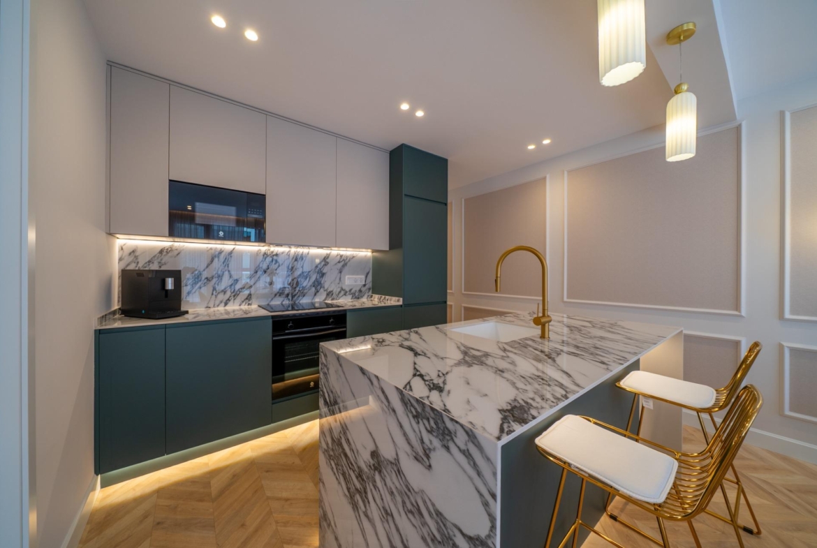 LUXURY HOUSING IN GOYA WITH PARKING SPACE