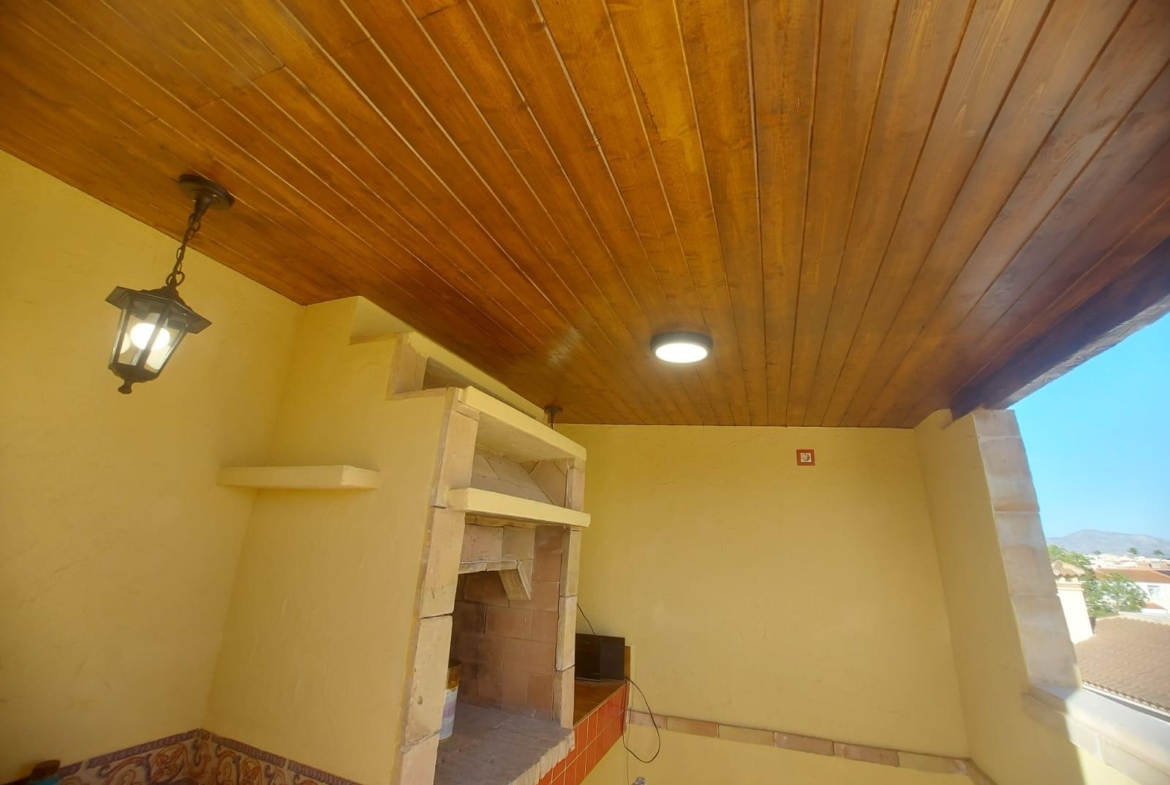EDIFICIO EN ORIHUELA CIUDAD. 3 DORM. 2 BAÑOS. GARAJE. TRASTEROS