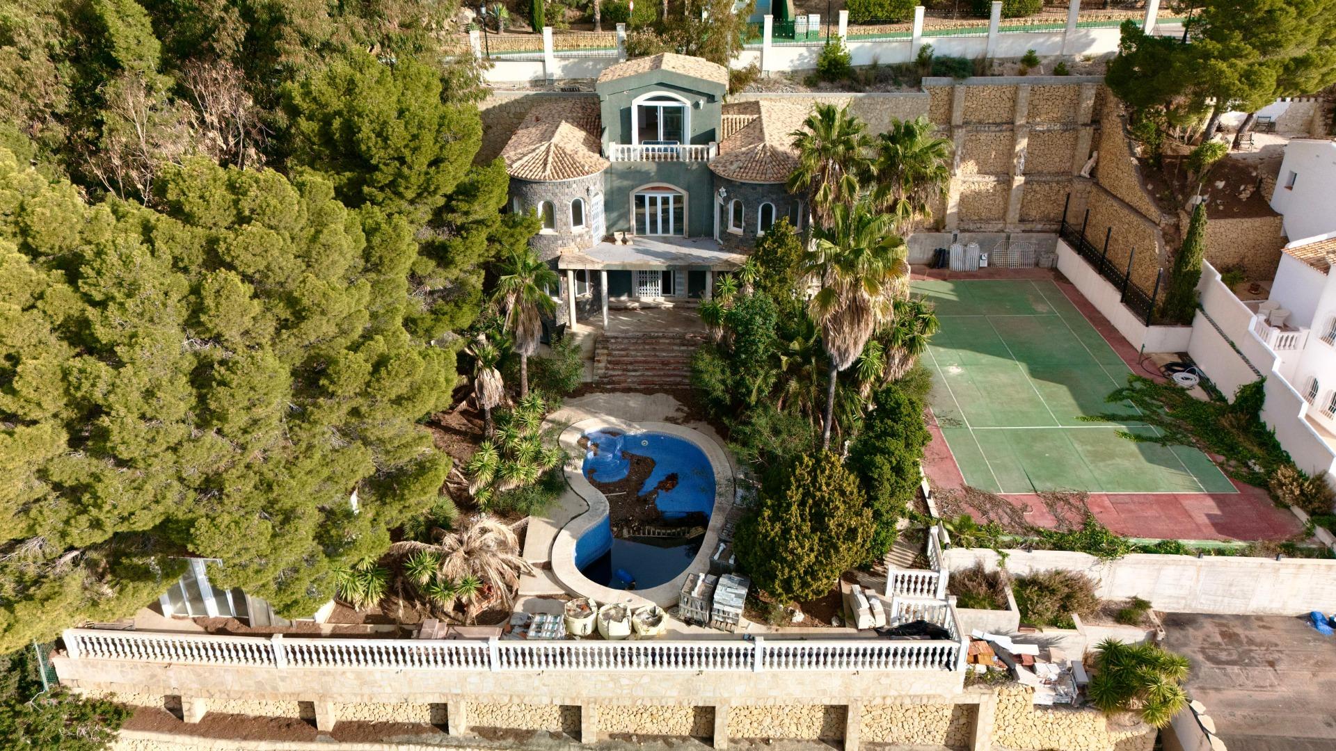 3-15-75 Mediterranean Luxury in Altea Hills: Exclusive Property with Spectacular Views and Unique Spaces