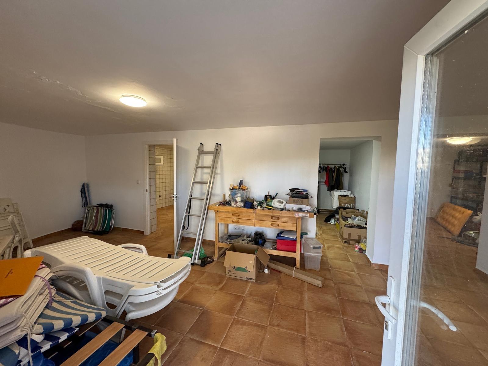 VILLA EN CABO ROIG A 800 METROS DE LA PLAYA CON PARCELA DE 890 M2. 3 DORM. 2 BAÑOS. PISCINA PRIVADA.