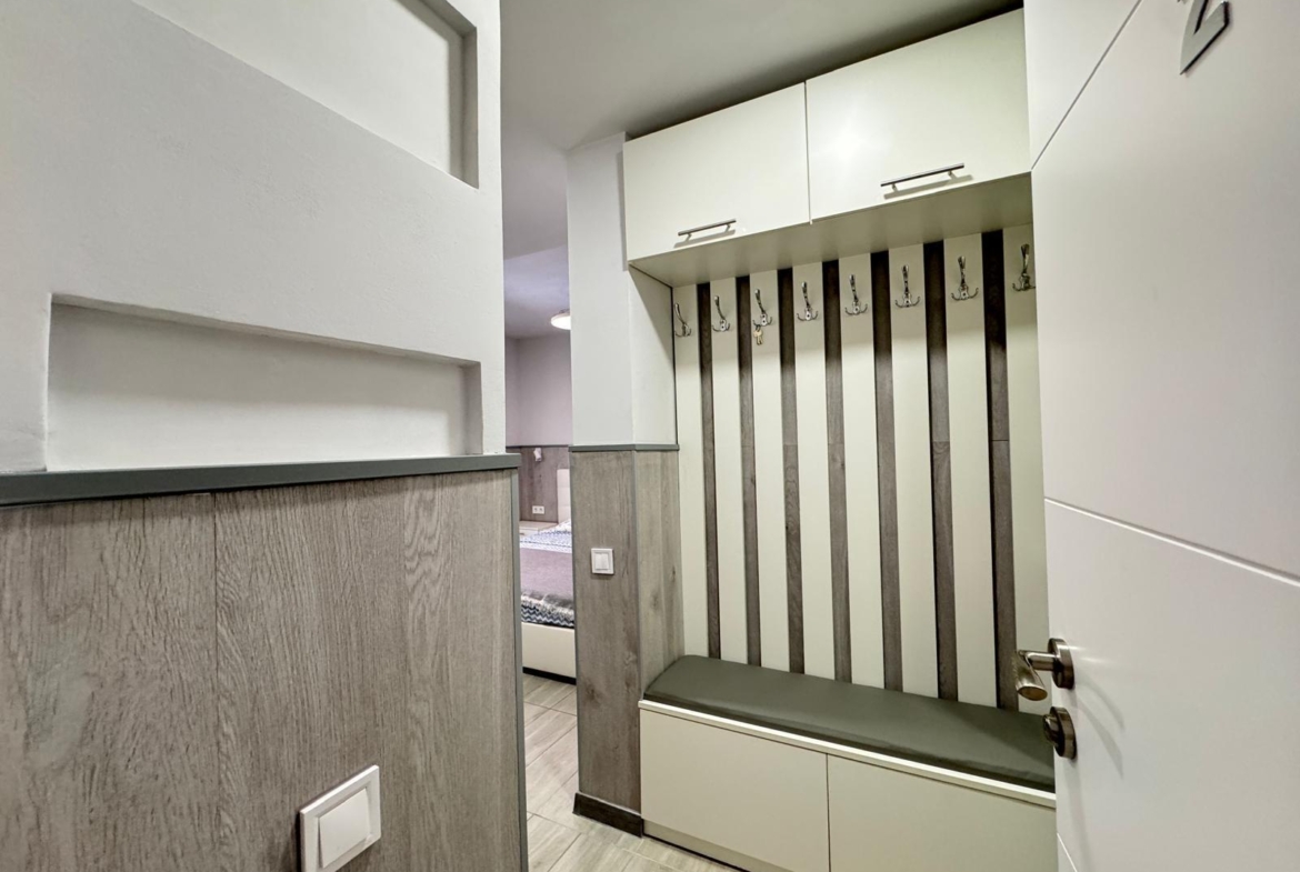 2 BAÑOS. 65 M2. SECADO POR DOS ESTUDIOS PARA ALQUILAR