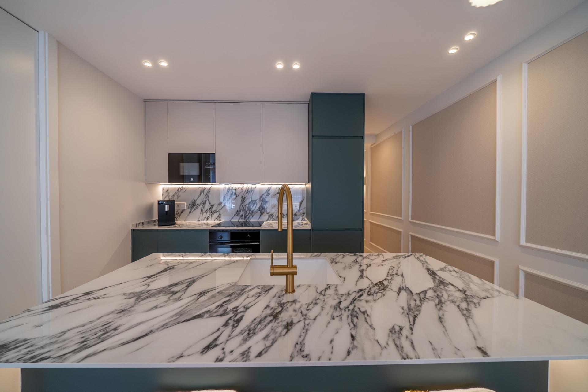 LUXURY HOUSING IN GOYA WITH PARKING SPACE