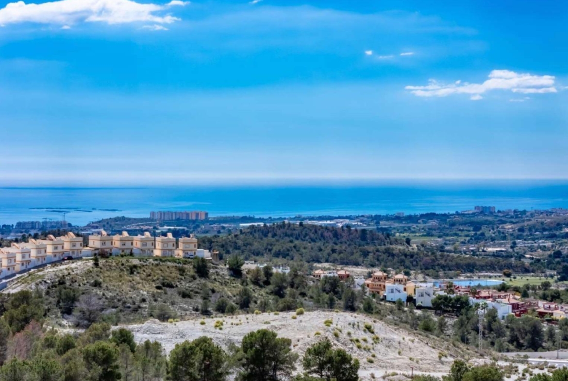 Nieuw gebouwde villa in Golf Bahía Luxe, ruimte en energie-efficiëntie