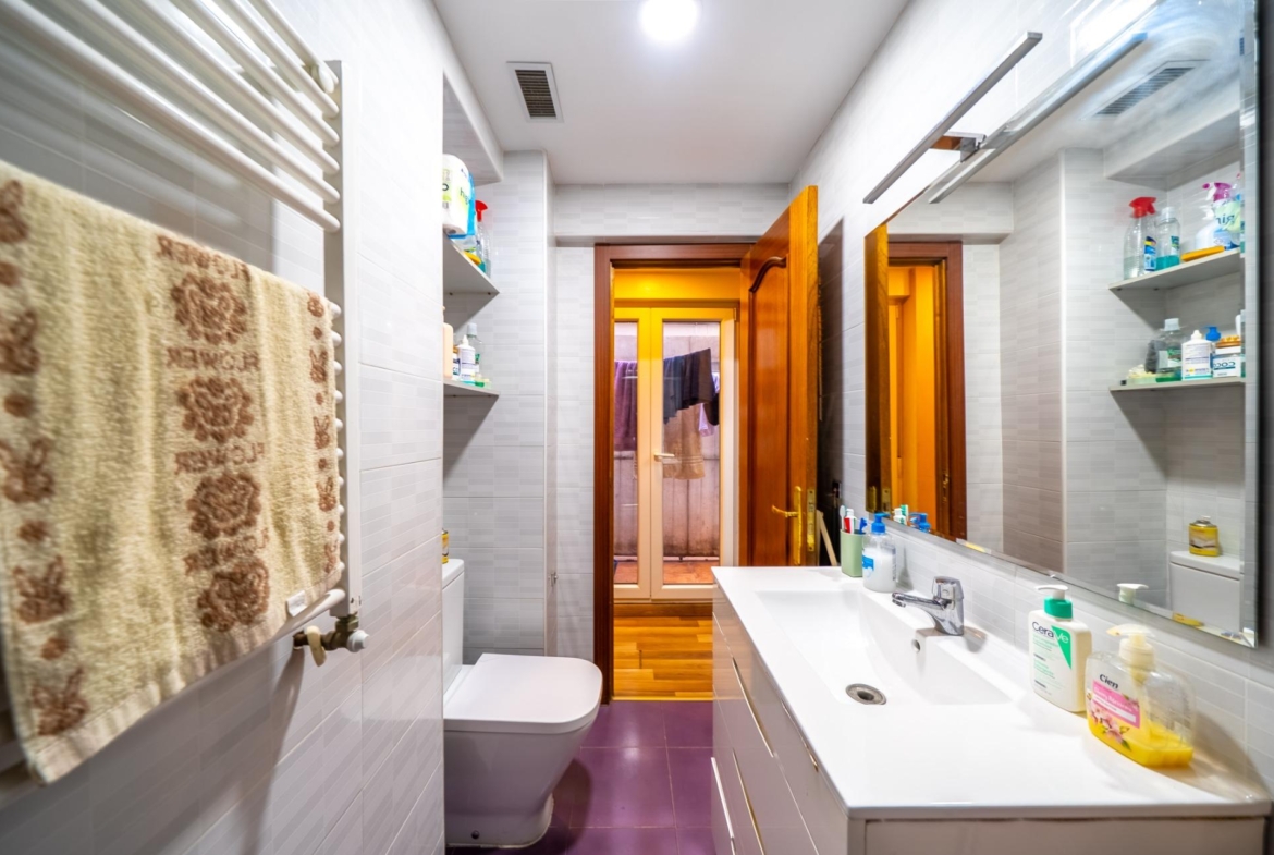 BRIGHT EXTERIOR APARTMENT IN CIUDAD LINEAL