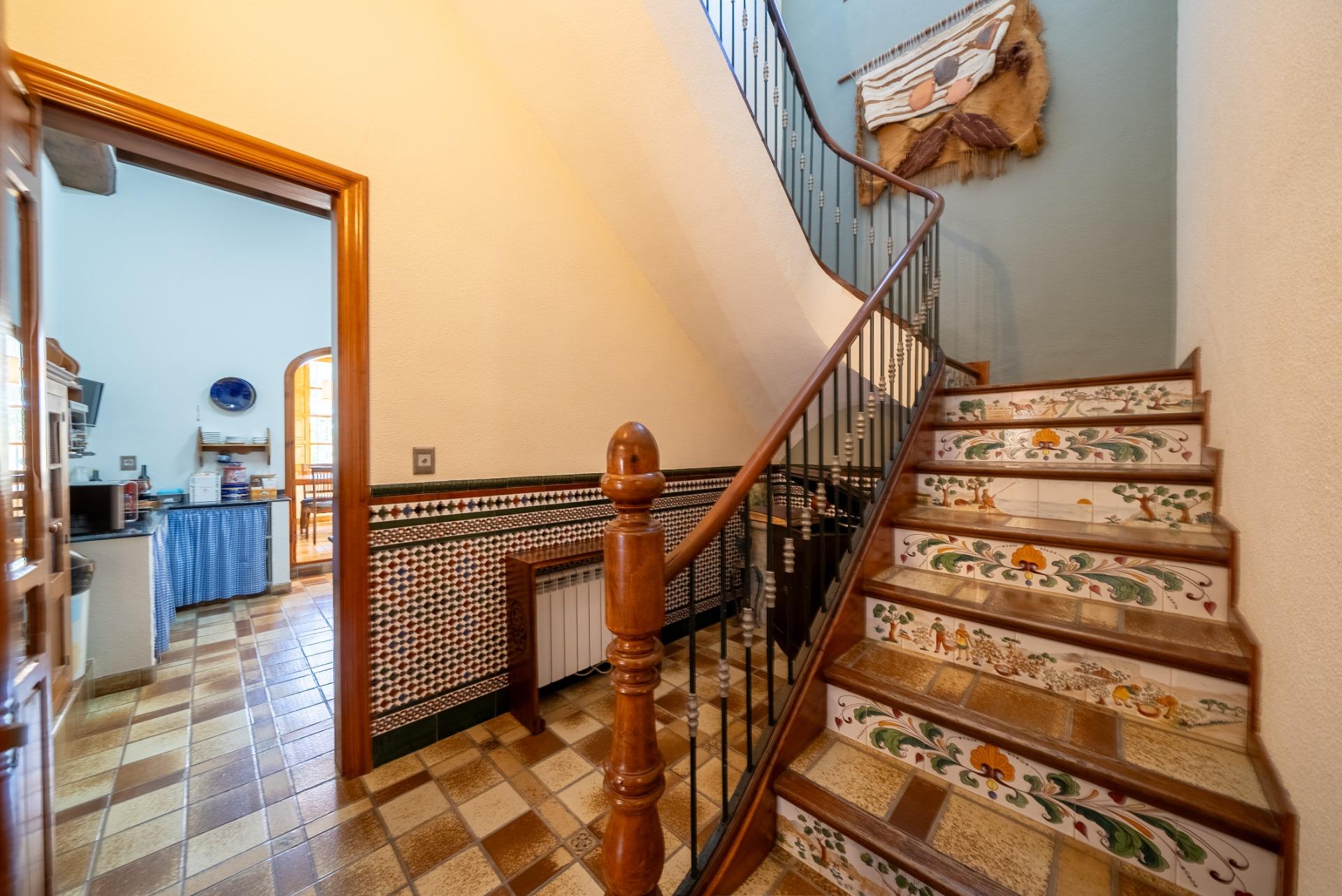 3-16-70 Rustic Oasis: Large House with Land All the Amenities
