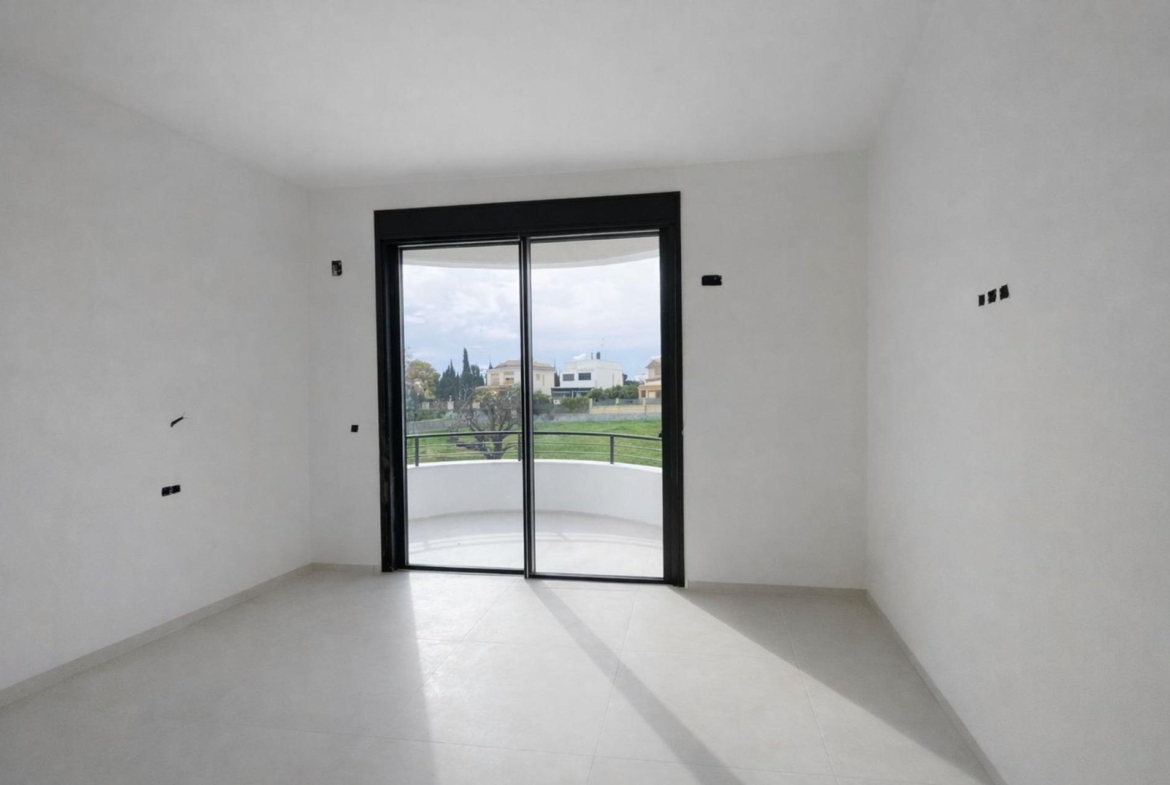 Exclusiva Vivienda Unifamiliar de Lujo en La Font – Entrega Prevista Septiembre 2025