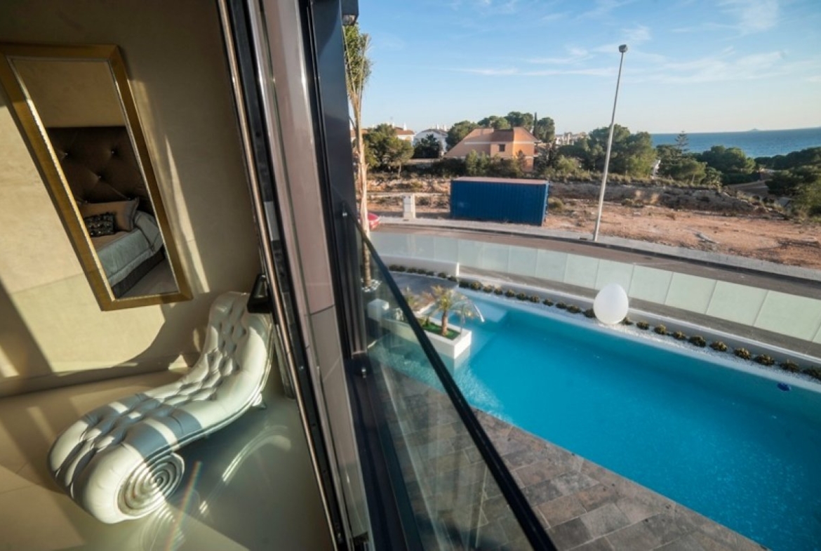 Independent Villas of San Miguel de Salinas – Bellavista. From 469 000 евро.