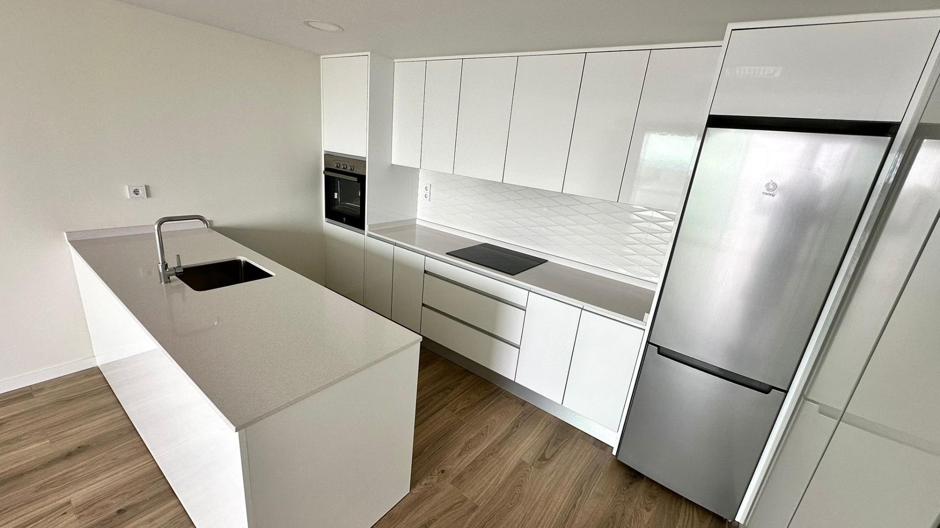NIEUWE APPARTEMENT MET ZEEZICHTEN