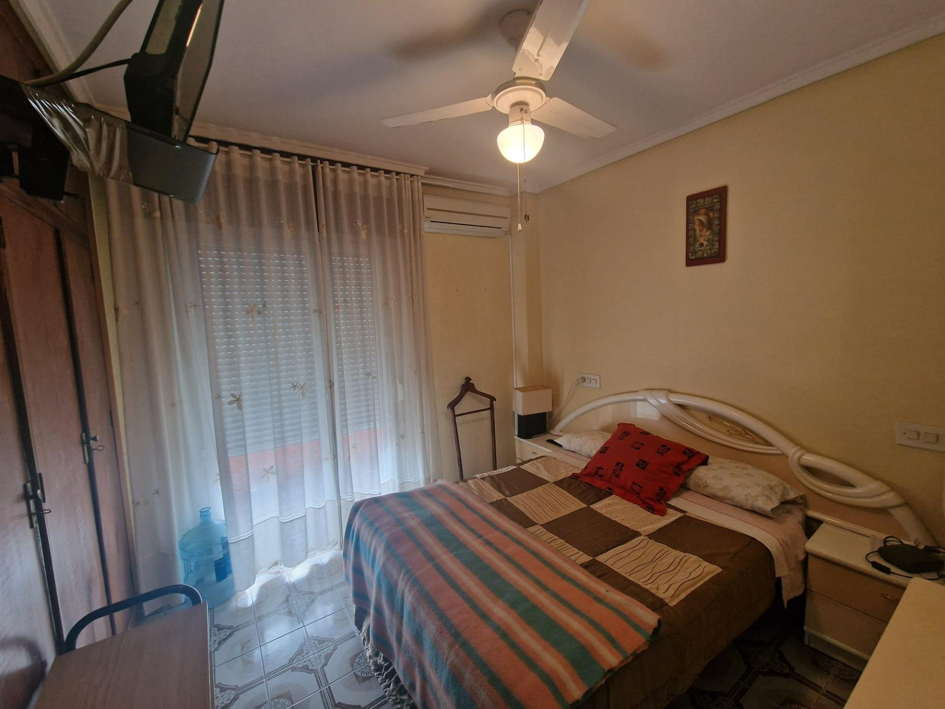 3-17-74 Apartamento muy amplio en pleno centro