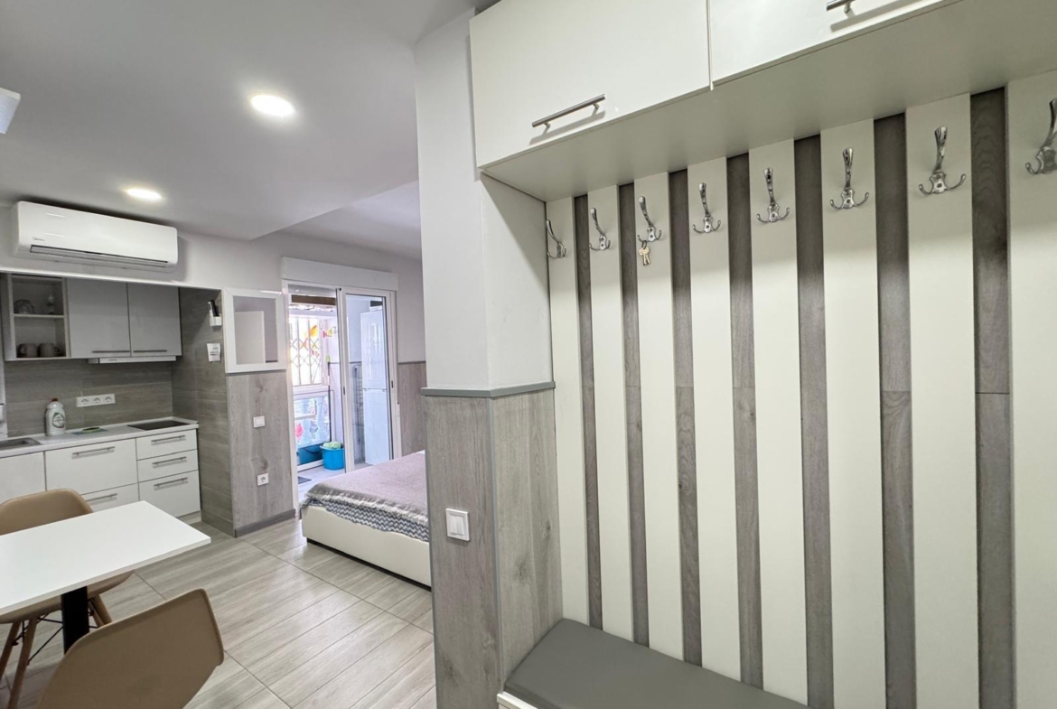 2 BAÑOS. 65 M2. SECADO POR DOS ESTUDIOS PARA ALQUILAR