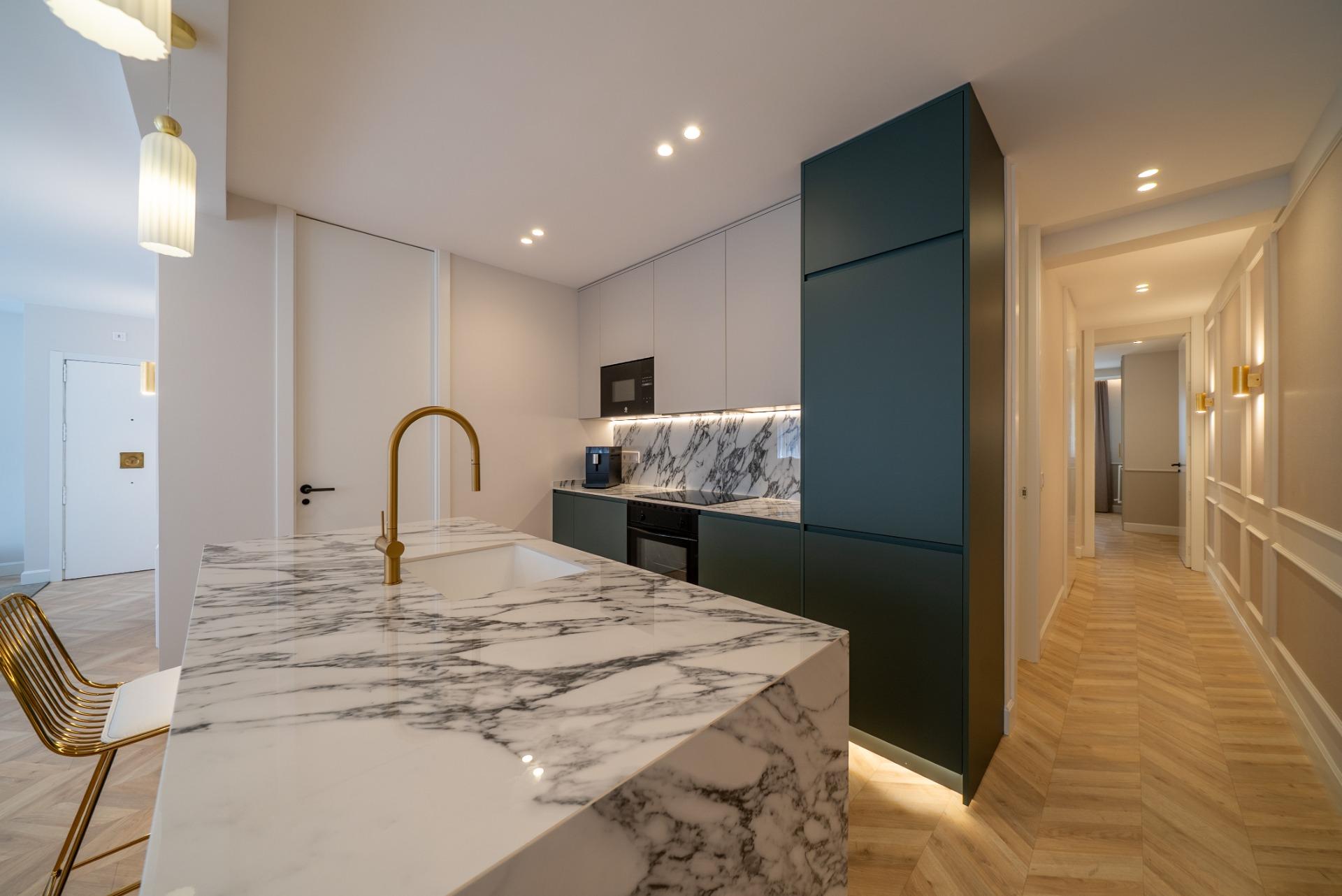 LUXURY HOUSING IN GOYA WITH PARKING SPACE