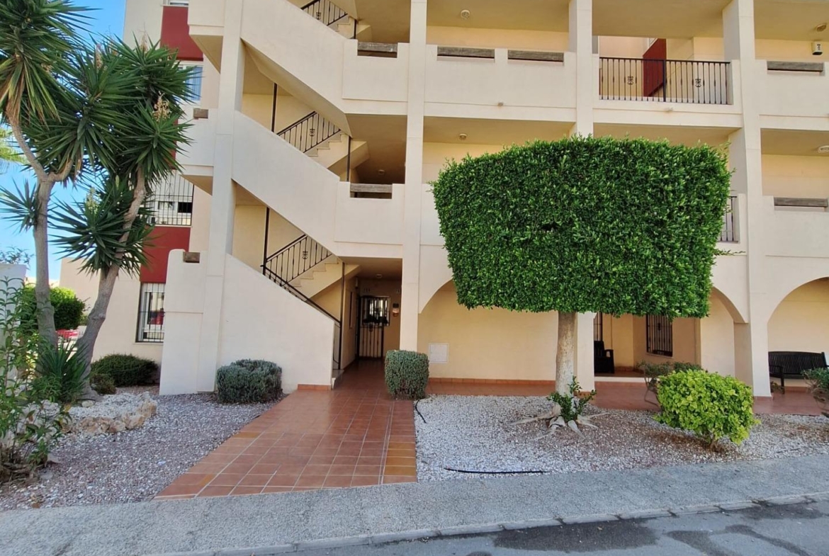 Apartamento en la prestigiosa urbanización Jumilla 3