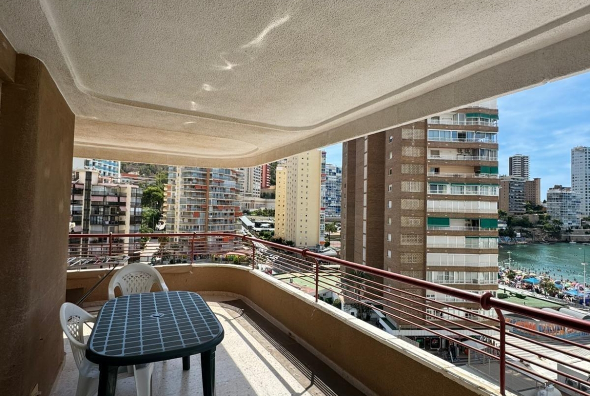 Apartamento con IMPRESIONANTES vistas al mar, Edif. Coblanca 8, playa Levante, Benidorm