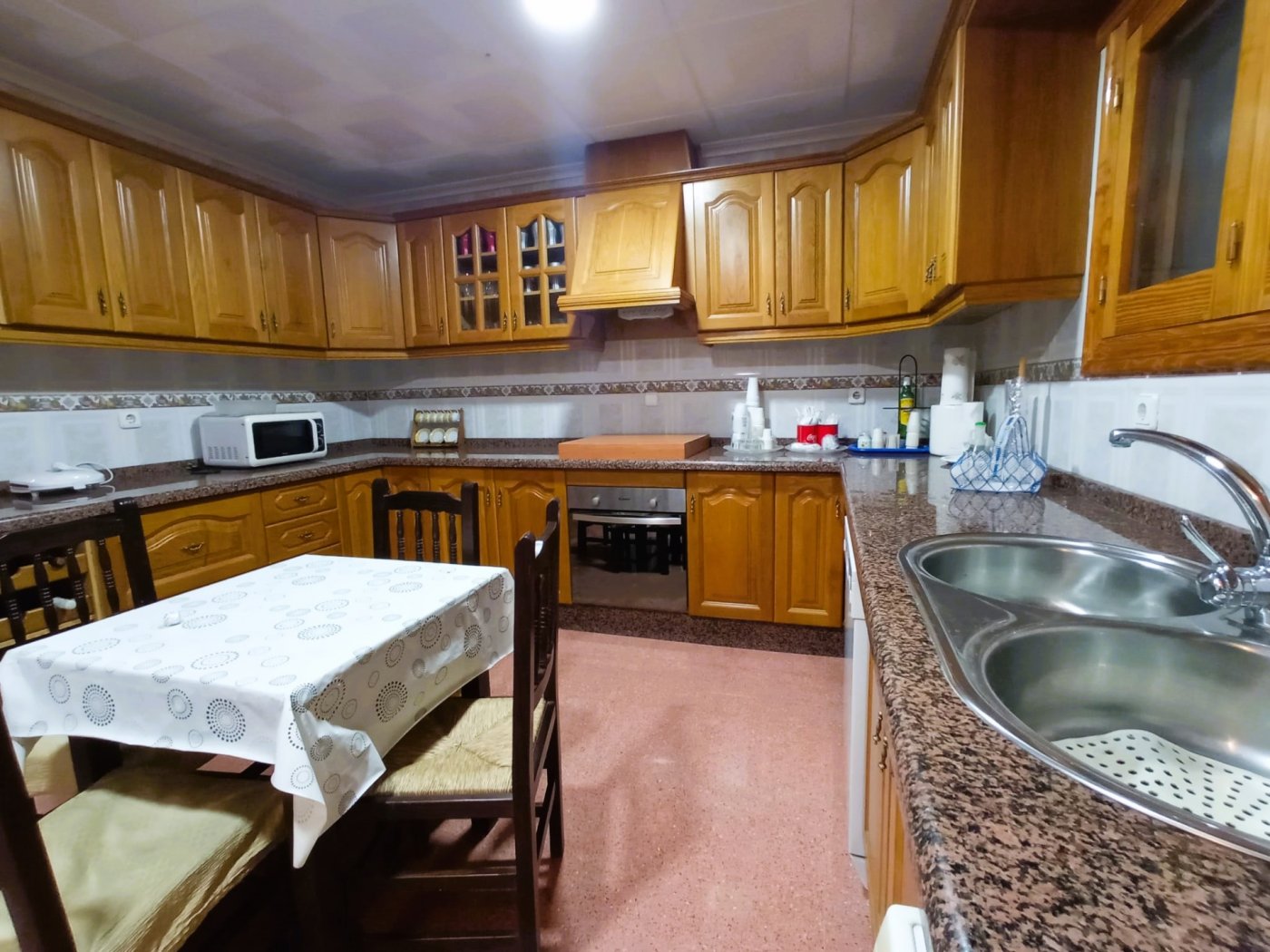 INDEPENDENT VILLA OF 500M2 – LAND OF 10,000M2 NEXT TO BONALBA – MUCHAMIEL