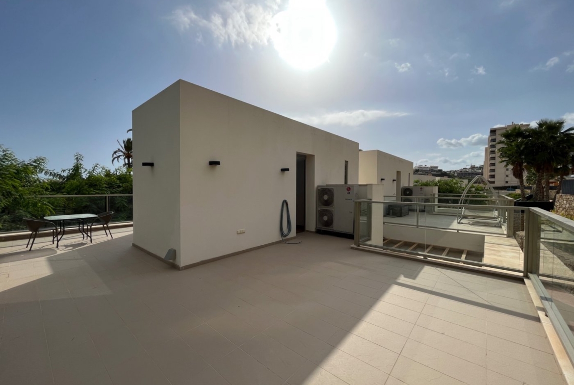 VILLA FOR SALE IN VILLAJOYOSA
