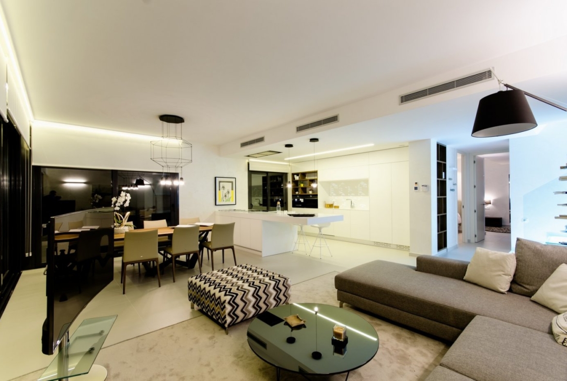 NEW CONSTRUCTION VILLAS 250 m FROM THE BEACH IN CAMPOAMOR