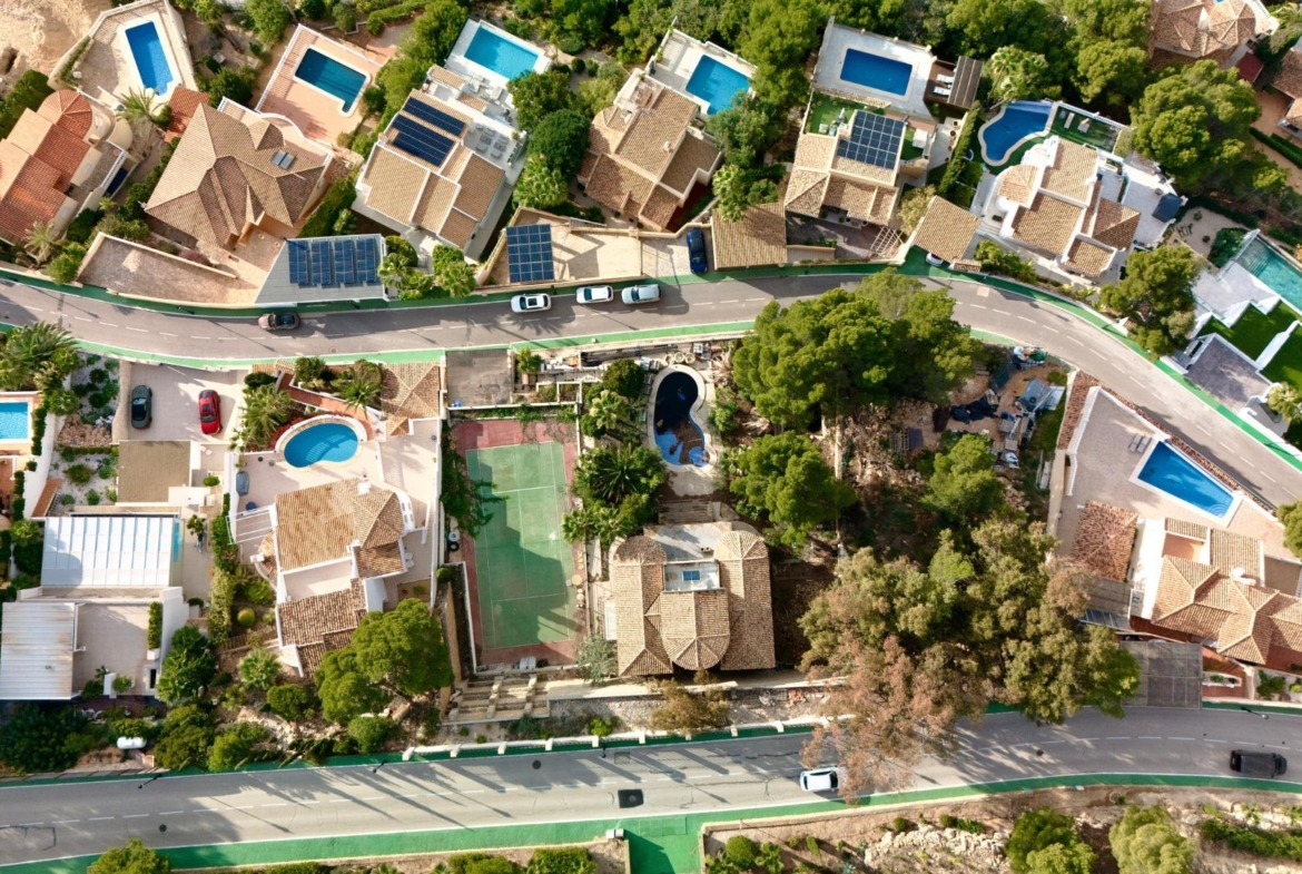 Mediterranean Luxury in Altea Hills: Exclusive Property with Spectacular Views and Unique Spaces