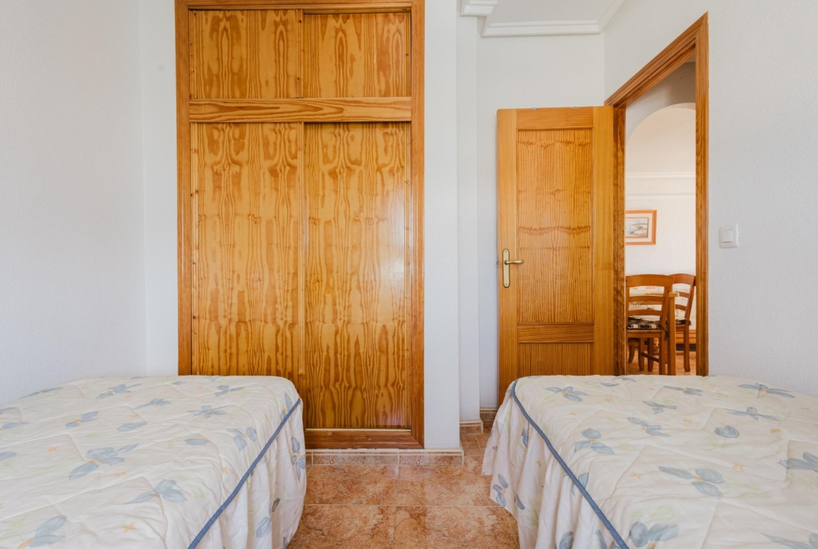 ESPACIOSA VIVIENDA DE 3 AMPLIAS HABITACIONES