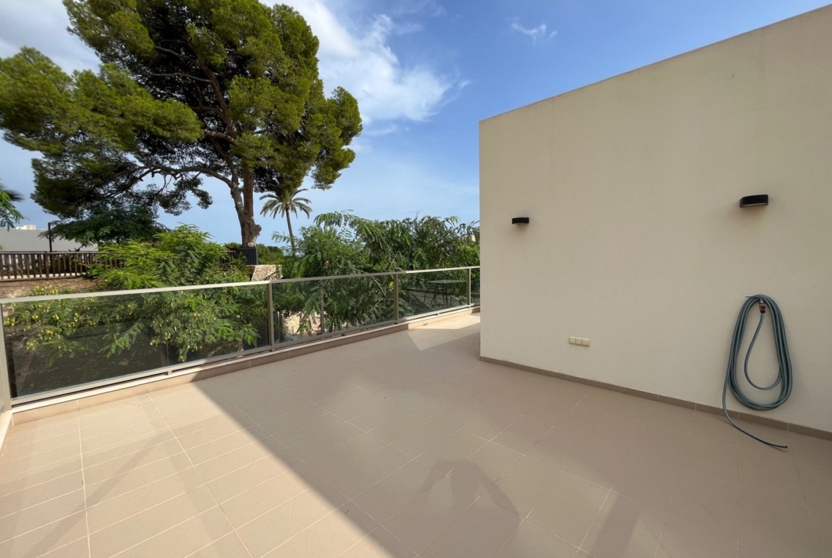 VILLA FOR SALE IN VILLAJOYOSA