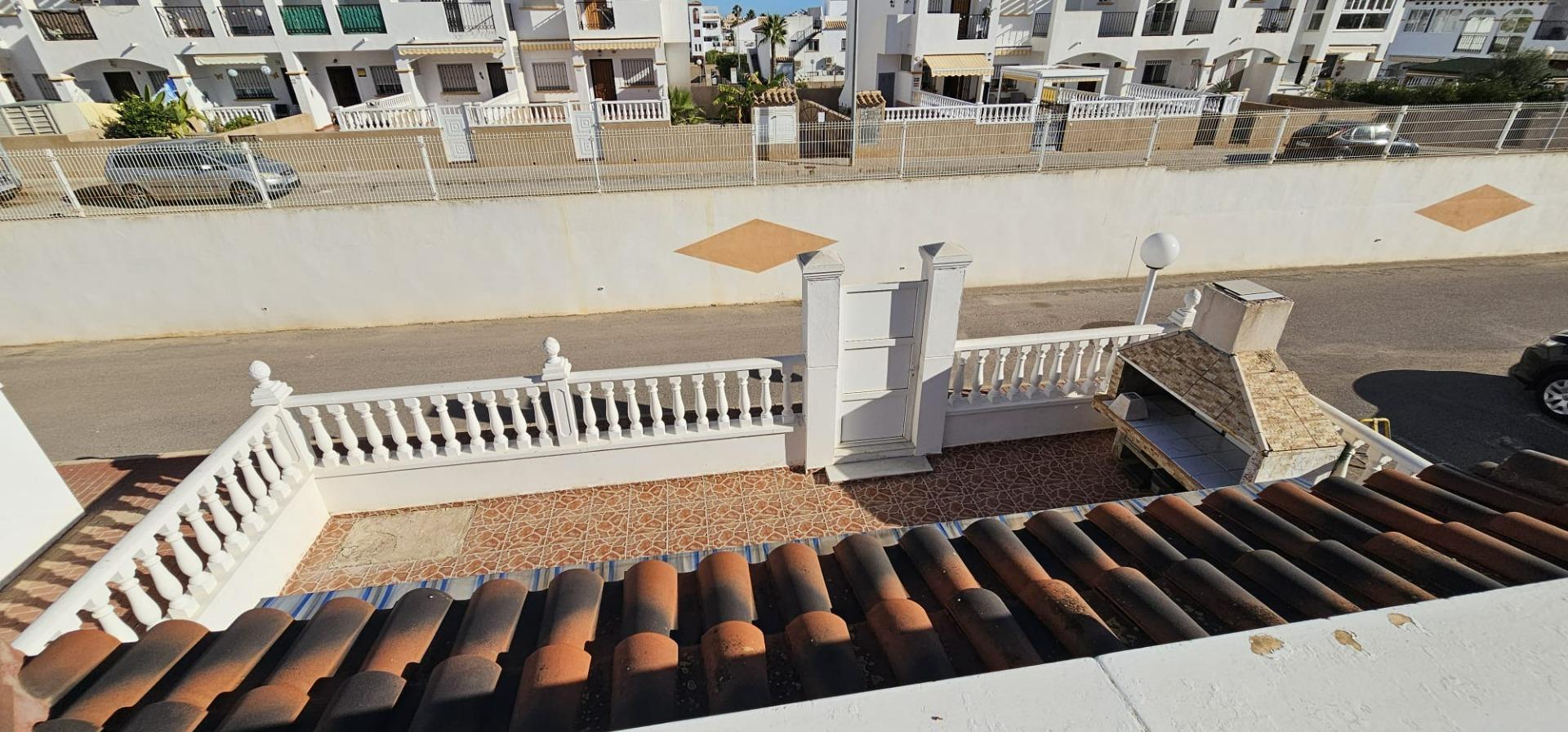 3-19-49 ORIHUELA COSTA EXCLUSIVA: ZENIAMAR 3, 4 HABS AMPLIO JARDIN PISCINA COM 320.000 EUROS!