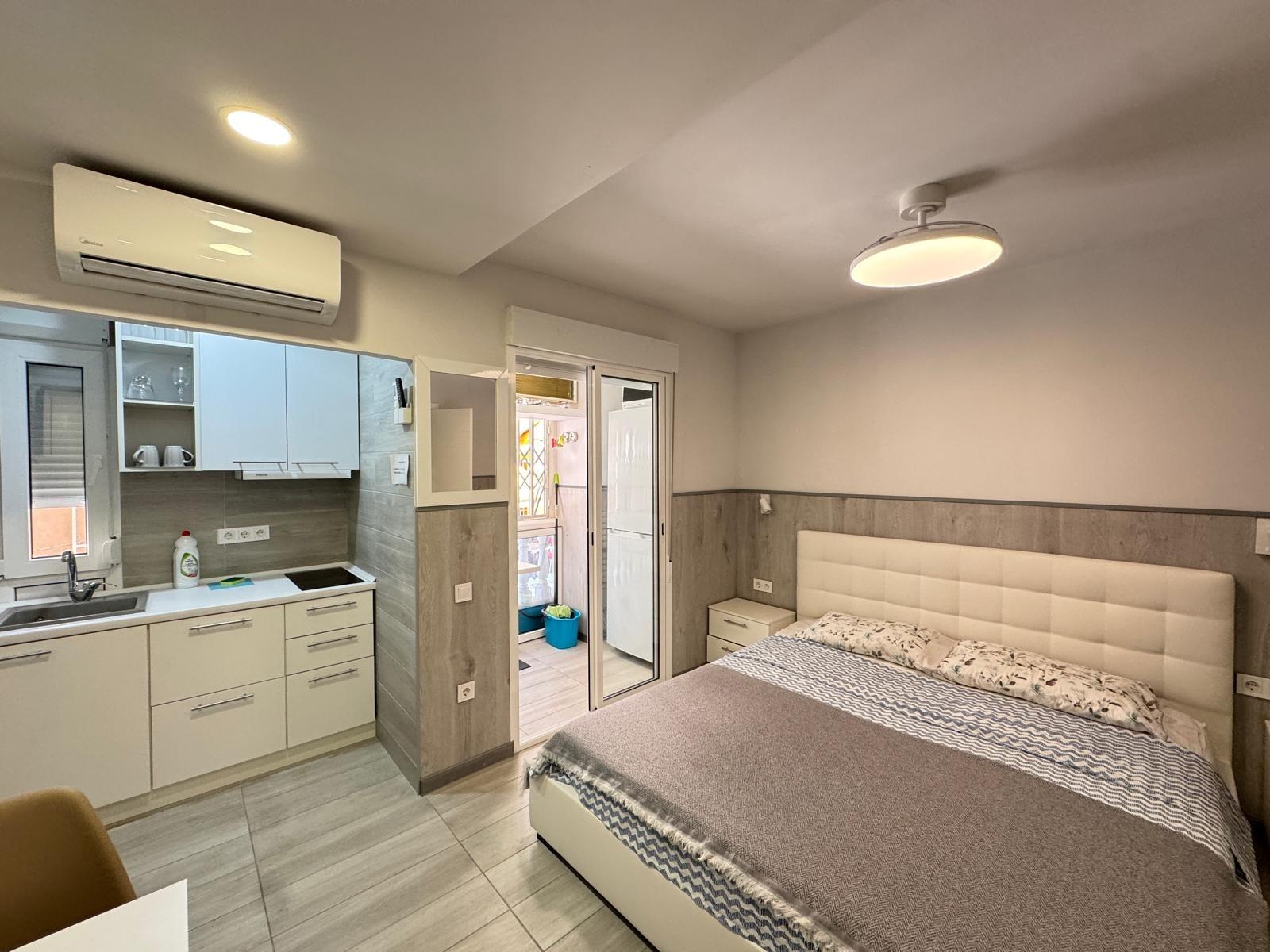 2 BAÑOS. 65 M2. SECADO POR DOS ESTUDIOS PARA ALQUILAR
