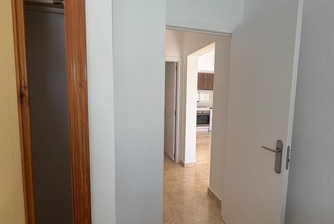 Detached chalet in Torrevieja (Torreblanca), just 300 meters from the sea.