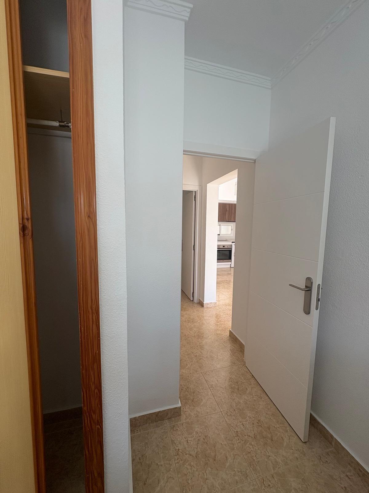 Detached chalet in Torrevieja (Torreblanca), just 300 meters from the sea.