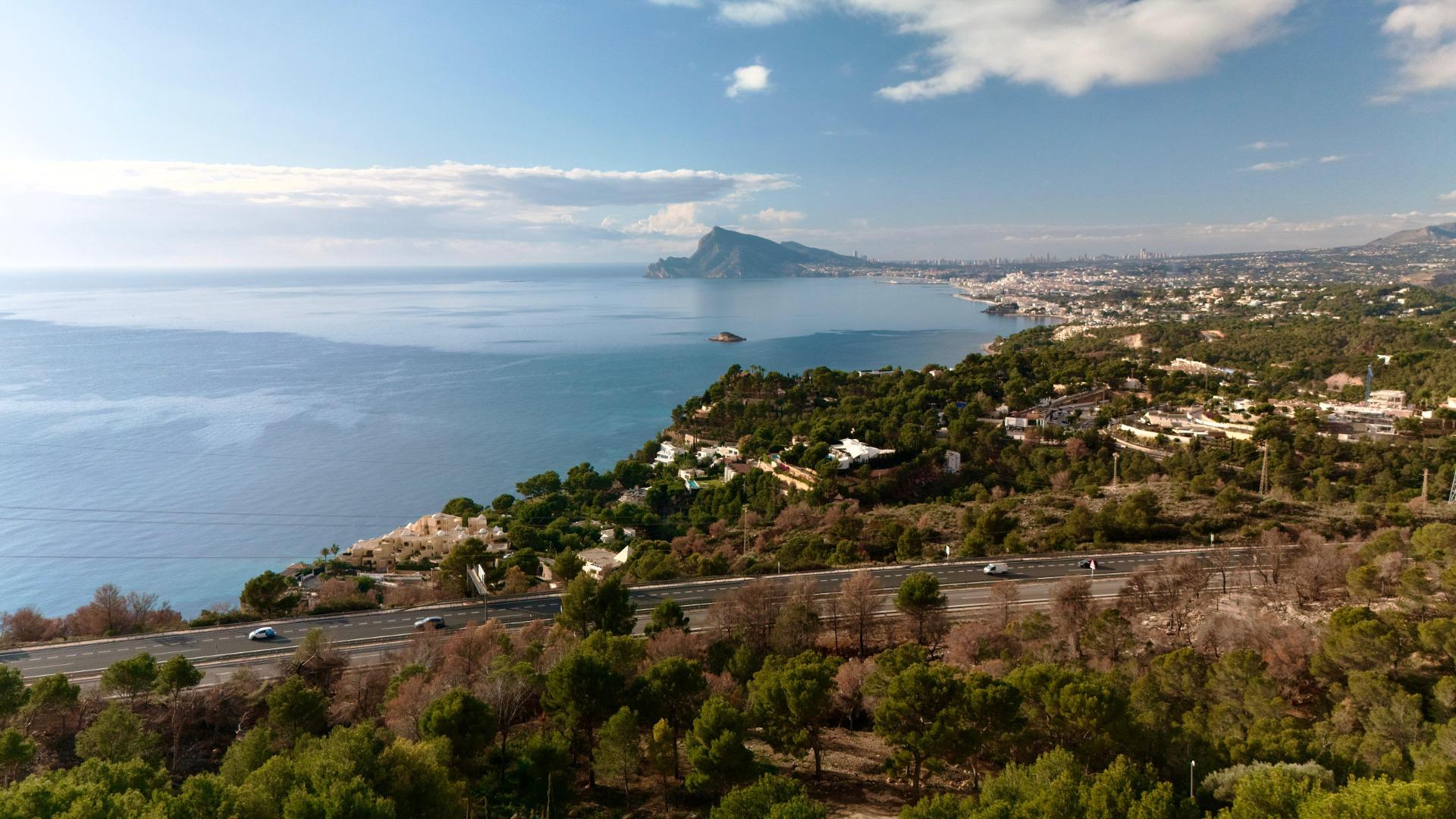 3-2-120 Mediterranean Luxury in Altea Hills: Exclusive Property with Spectacular Views and Unique Spaces
