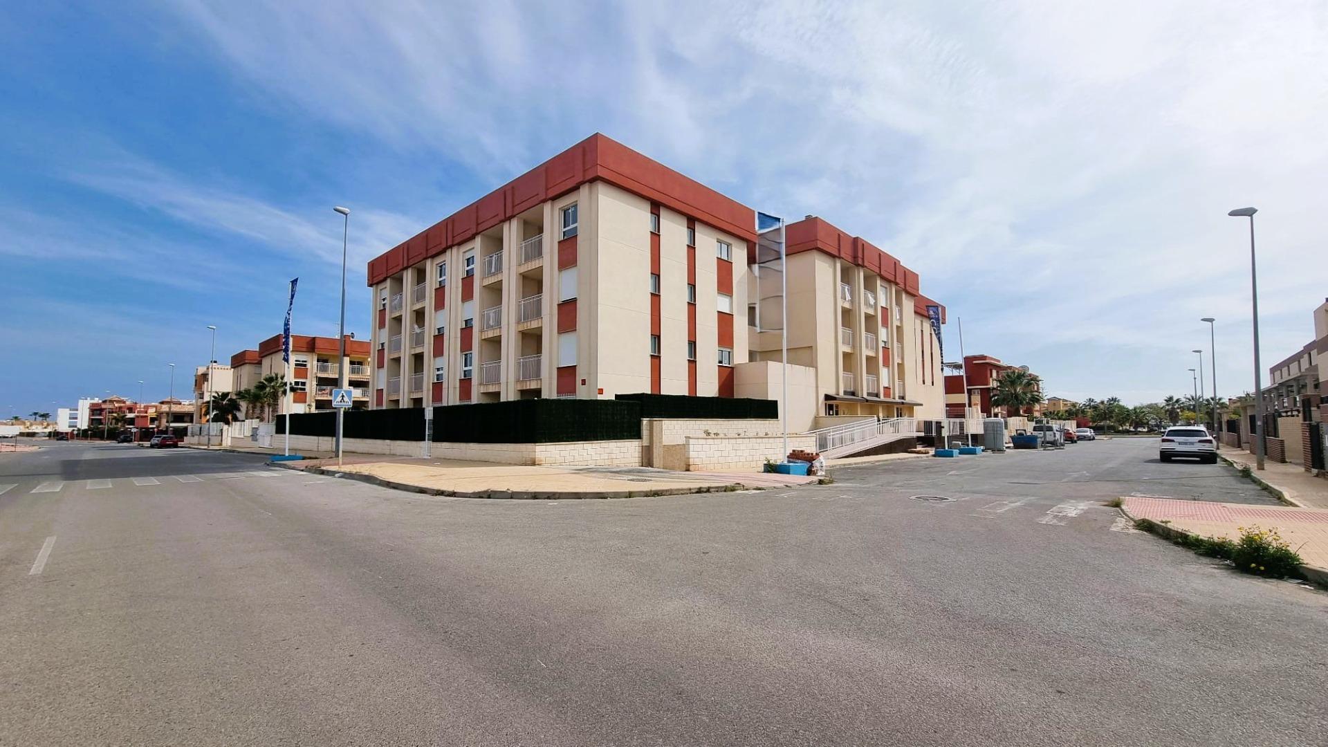 3-2-133 Nuevo proyecto a la venta, pisos de 1 o 2 habitaciones desde 123.500€ !!