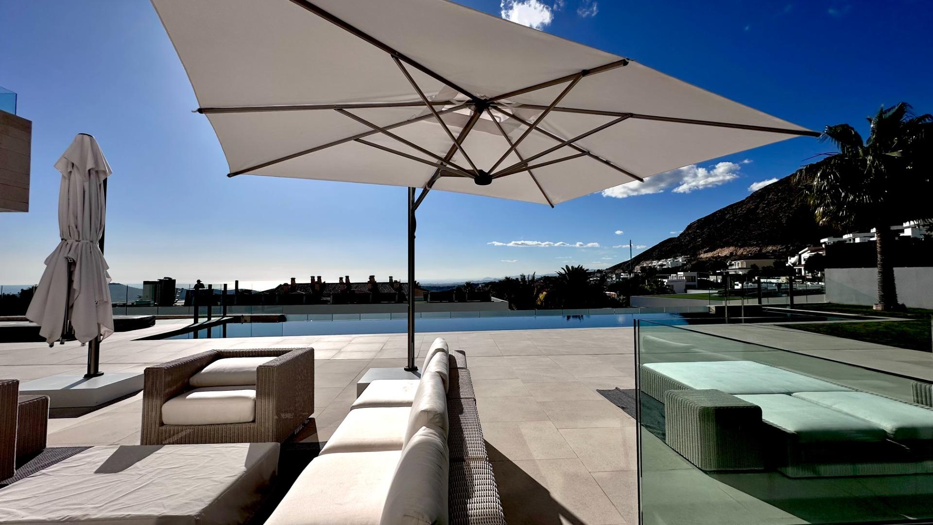 3-2-140 Unique Villa in Sierra Cortina