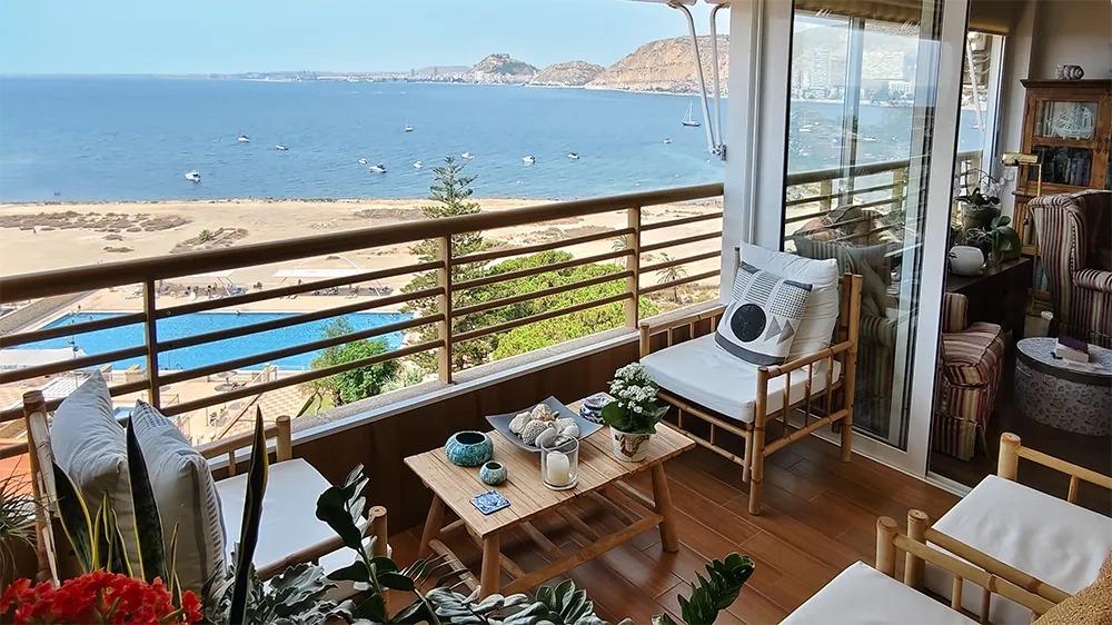 EXCLUSIVA VIVIENDA DE 178 METROS EN PRIMERA LÍNEA EN CABO HUERTAS