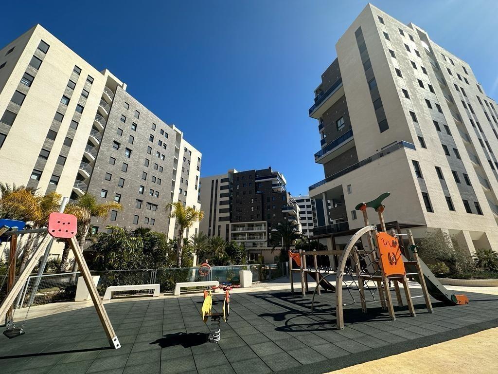 RESIDENCIAL ITACA, en Pau 5, bonito apartamento con gran terraza