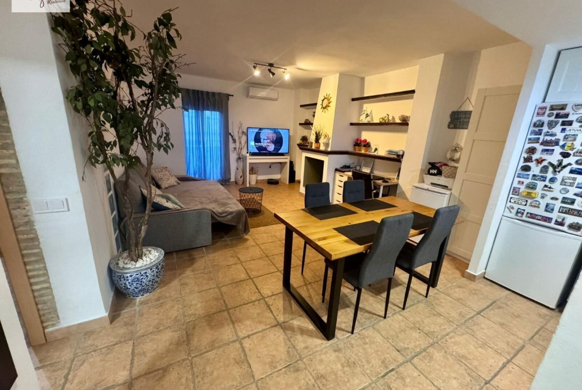 Se vende piso al lado del mar
